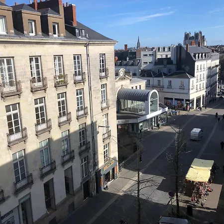 Appt 3 Hyper Centre Tres Calme Tres Clair Quartier Place Royale, Parking Gratuit *