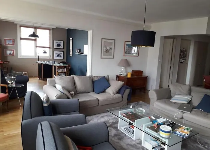 Appt 3 Hyper Centre Tres Calme Tres Clair Quartier Place Royale, Parking Gratuit *