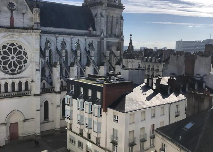 Appt 3 Hyper Centre Tres Calme Tres Clair Quartier Place Royale, Parking Gratuit شقة *